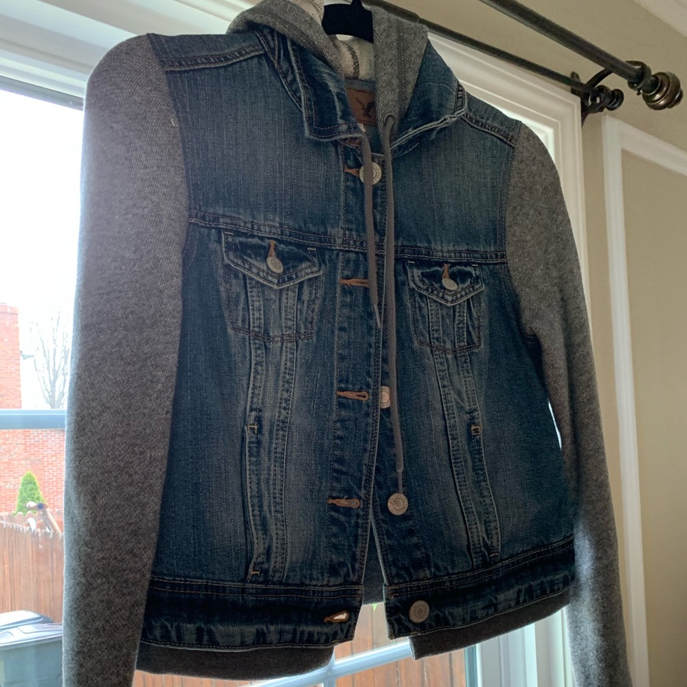 American Eagle Jean jacket with built in hoodie